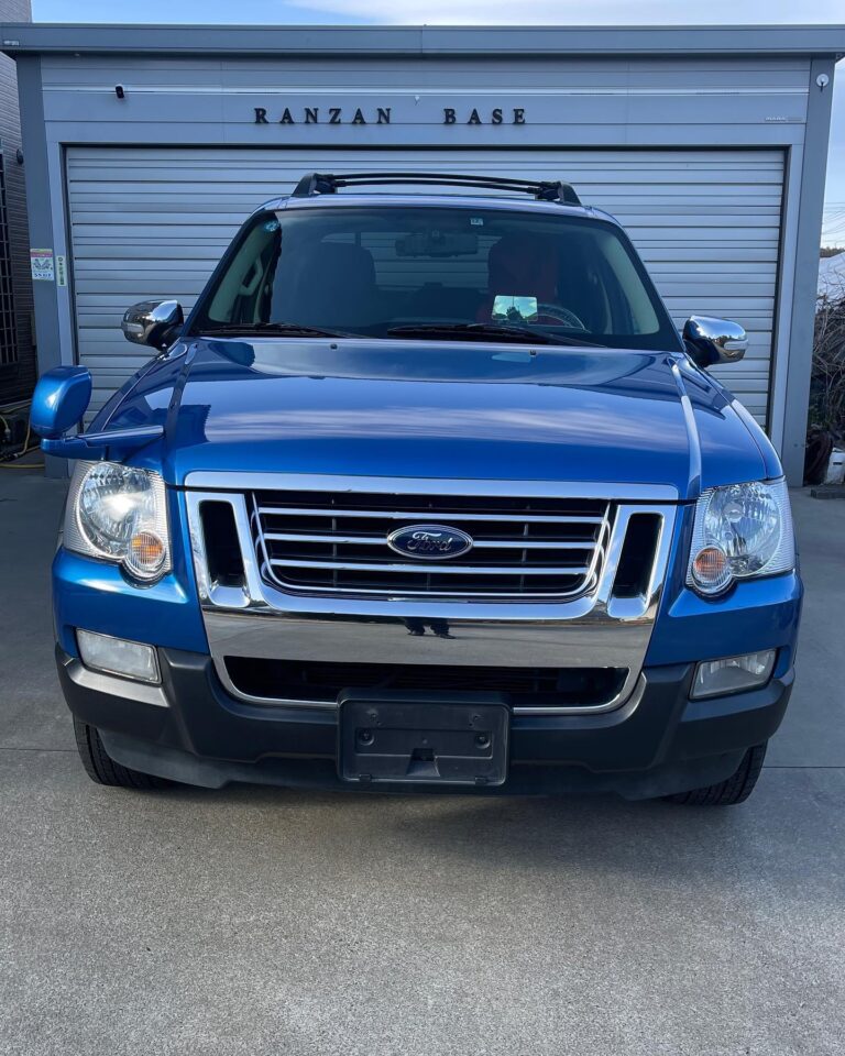 フォードエクスプローラー