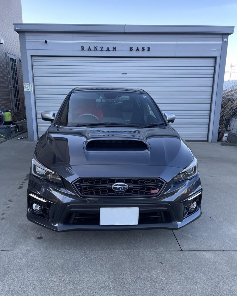 県内よりWRX STIさん