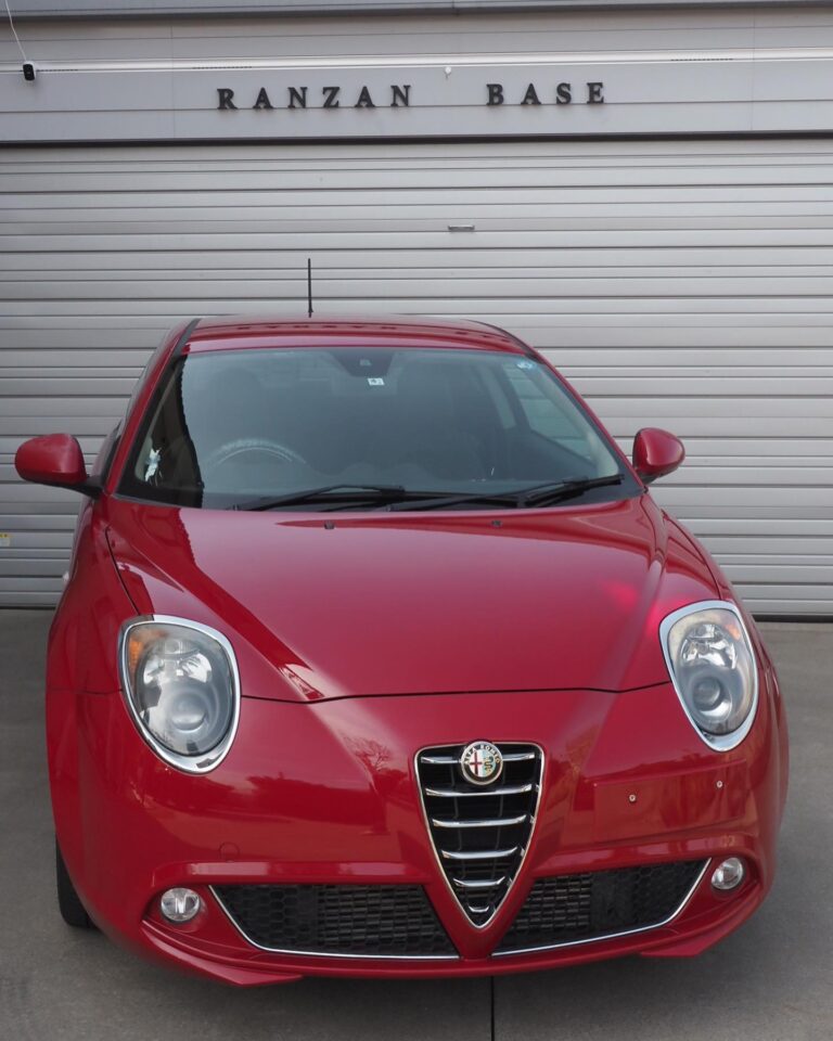 アルファロメオのミトになります。