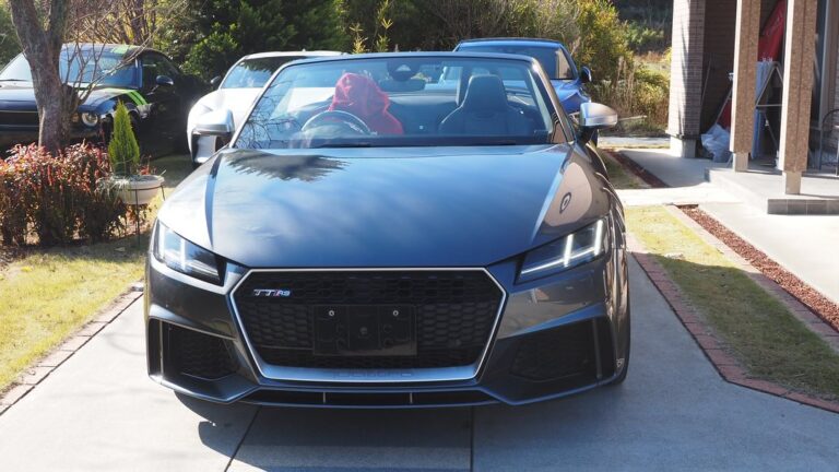 アウディ TTRS ROADSTAR