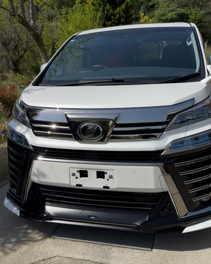 TOYOTA ヴェルファイア