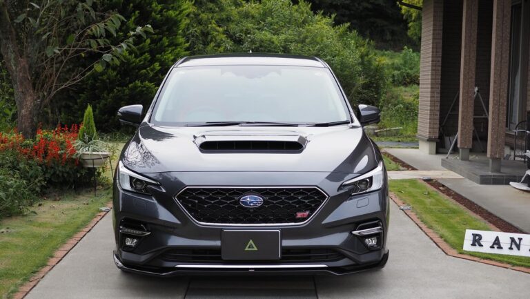 スバル レヴォーグ