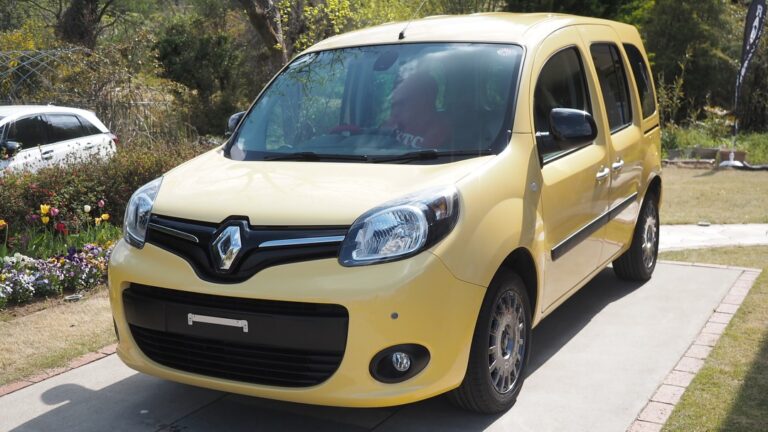 ルノー カングーにセラミックコーティング