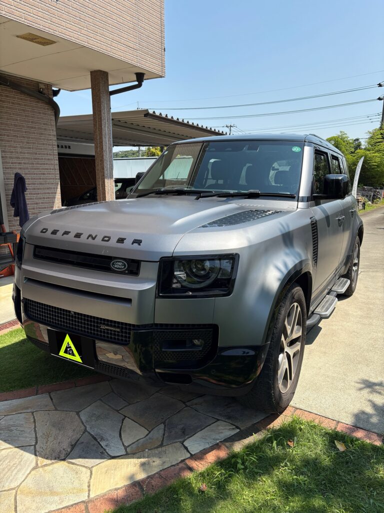 洗車と室内清掃を施工していきます。