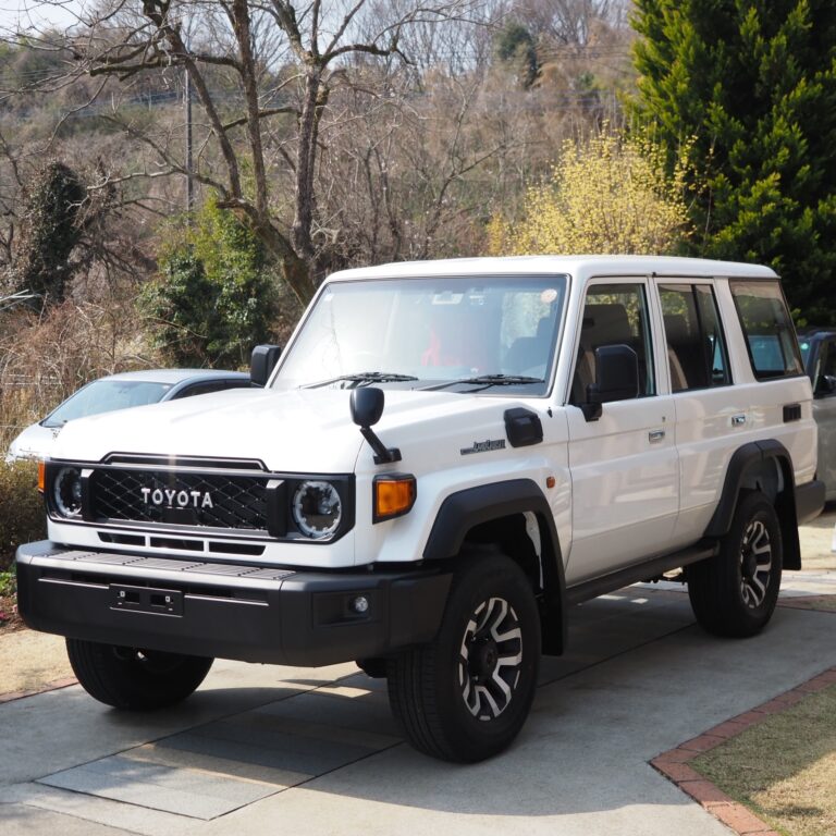 🚗 TOYOTA ランドクルーザー70 🚗